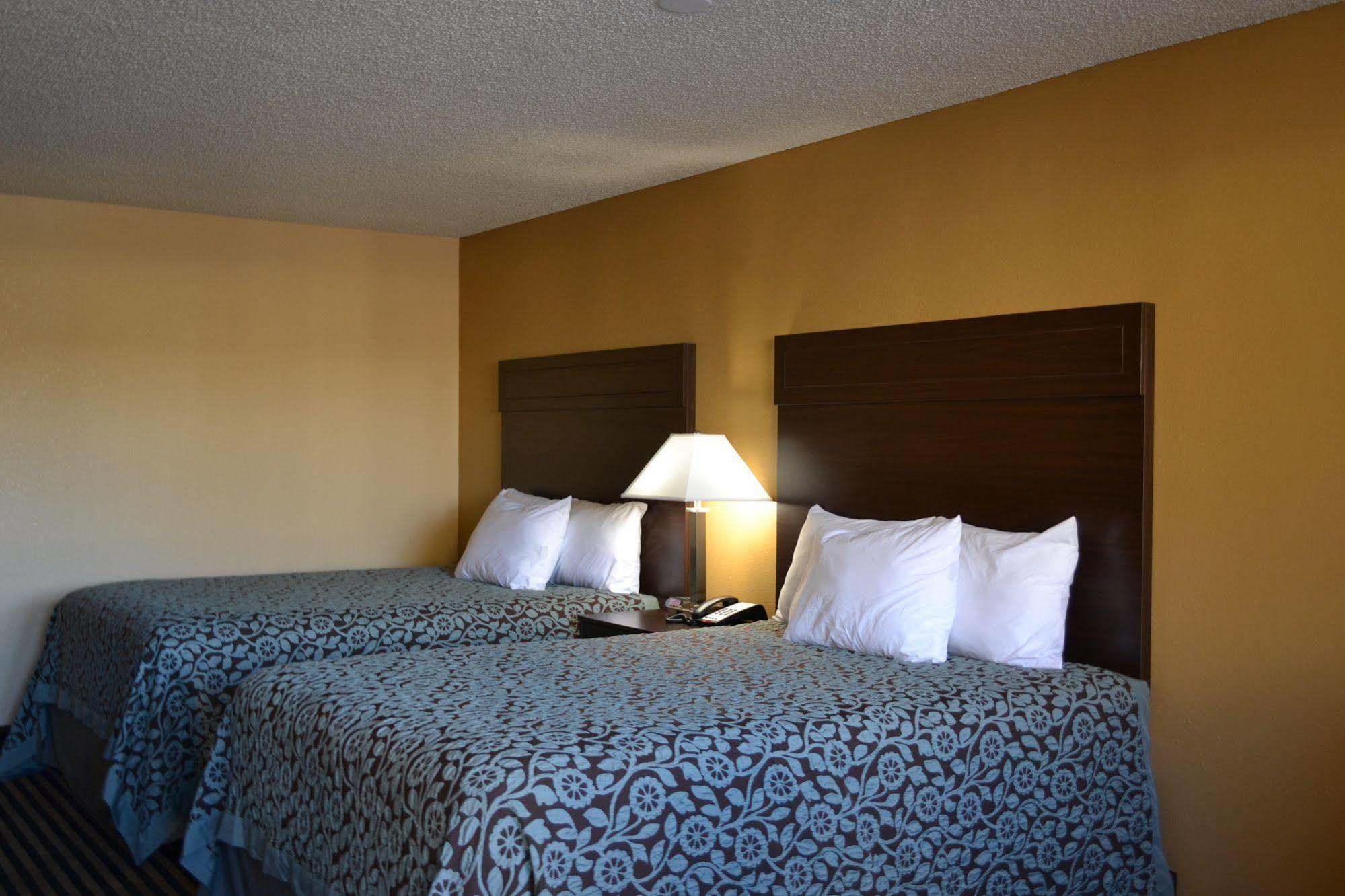 Days Inn Spokane Eksteriør bilde