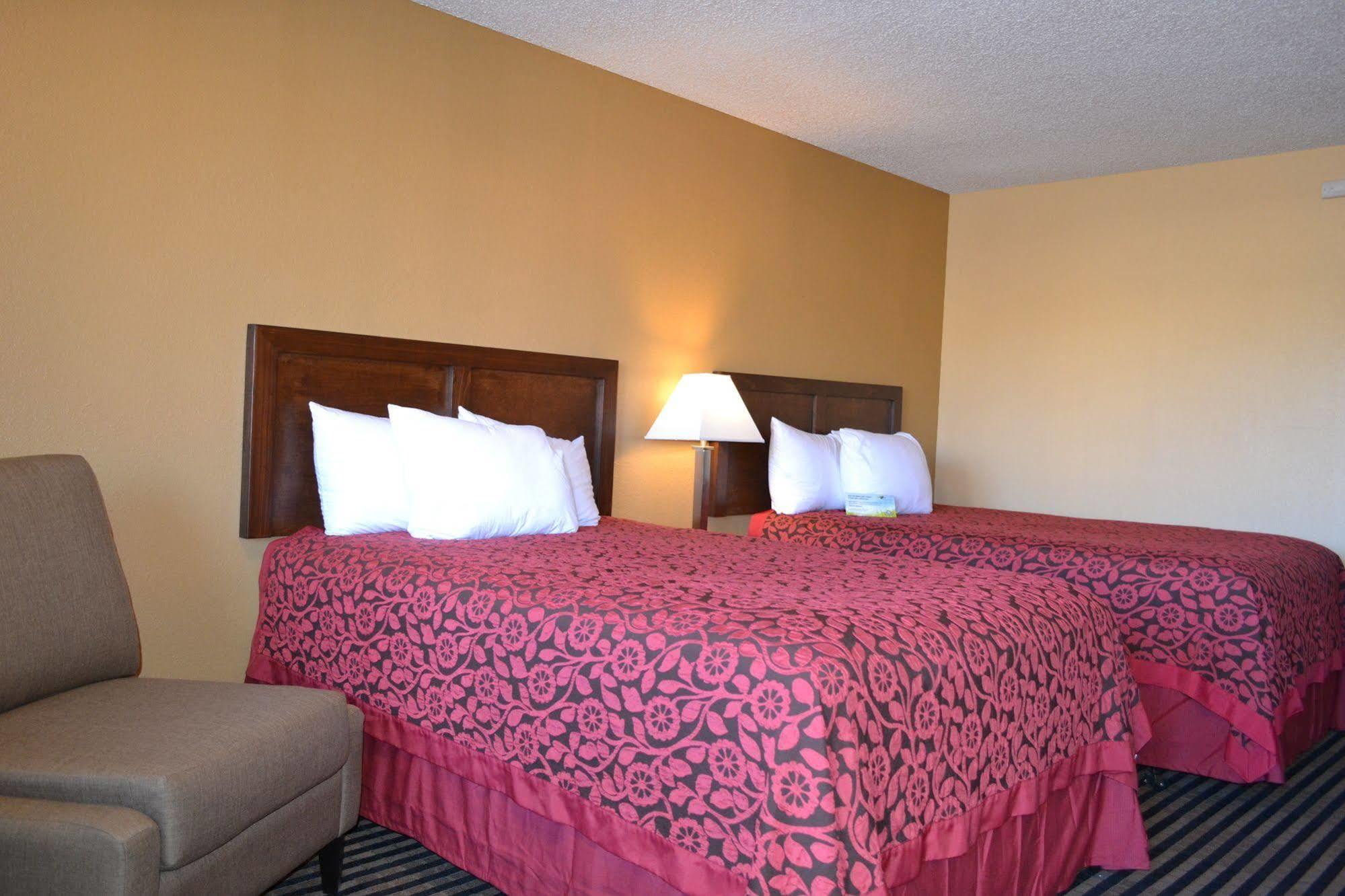 Days Inn Spokane Eksteriør bilde