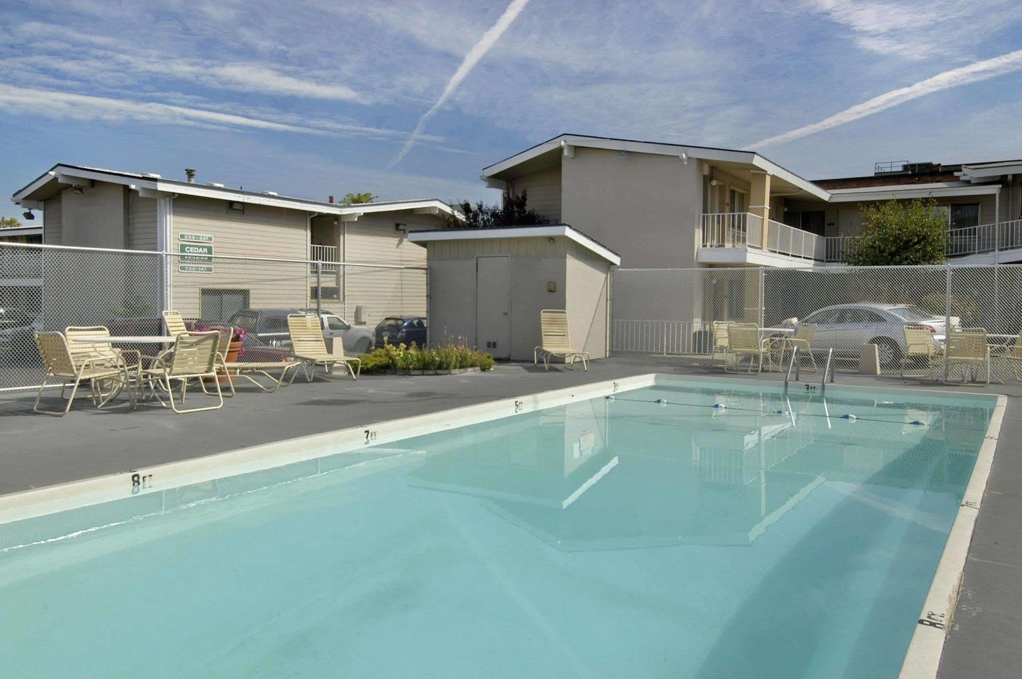 Days Inn Spokane Eksteriør bilde